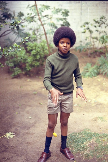 Micheal Jackson in short pants